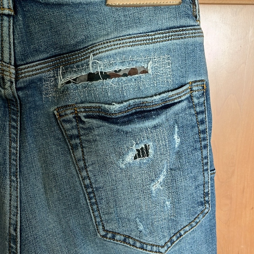 Guys Purple Brand from Bloomingdale’s Medium Blue Ripped Skinny Jeans - Picture 8 of 10